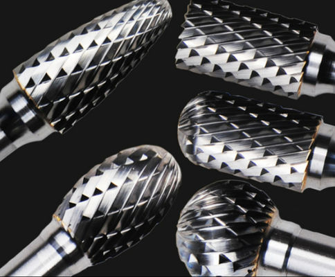 Rulman Makinesi Döner Tungsten Karbür Burr Koni Ağacı Şekli Aşınma Direnci