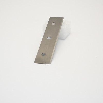 Özel Çimento Tungsten Karbid Alaşımı Üç Delik Kimyasal Elyaf Kırıcı Blade Fabric Film Kırma Endüstriyel Makine Bıçağı