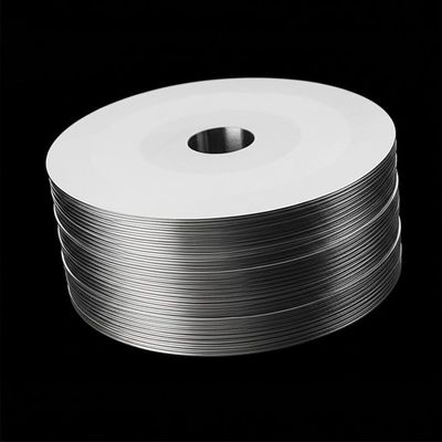 Tungsten Karbür Üst ve Alt Bıçaklar Pil Dairesel Bıçakları Kesiyor