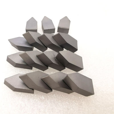 Özelleştirilmiş Yüksek Aşınma Dirençli Tungsten Karbür Lehimli Uçlar, Takım İmalatı için YG6 YG6X YG8 Alaşımı ile