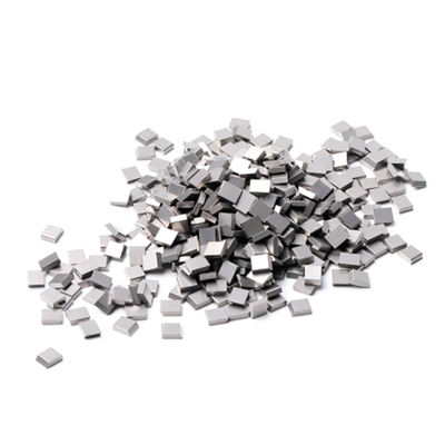 Elektrik Güç Kaynağı Parlak Yüzey Tungsten Karbür Lehimli Uçlar Taş Kesme Uygulaması İçin
