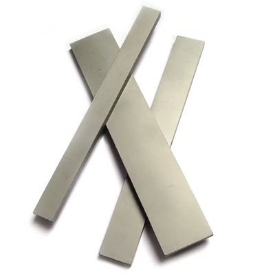 YG8 YG6 YG6X YG9C YG11C YG13C Hard Alloy İşlenmiş Ürünler için Alloy ile Özel Boyutlu Yüksek Kullanım Direncili Tungsten Karbid Şerit